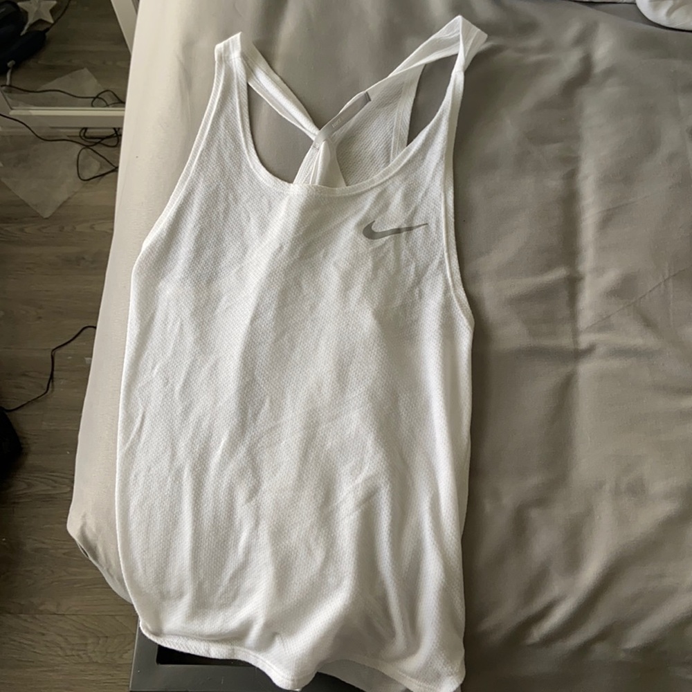 Nike open back workout tank top